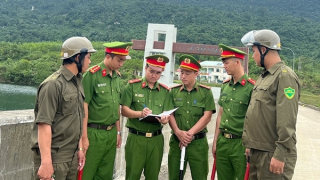 Bảo vệ bình yên vùng đất bên dãy núi Hòn Ông