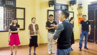 Khi người mù... khiêu vũ