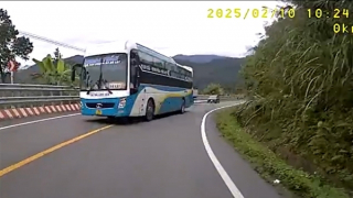 Làm rõ hai vụ xe khách vượt ẩu ở đèo Khánh Lê trên quốc lộ 27C