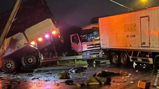 Tai nạn giữa 3 xe tải trên Quốc lộ 1A khiến 5 người bị thương