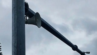 Công an Đà Lạt dùng loa phát thanh tuyên truyền Nghị định 168