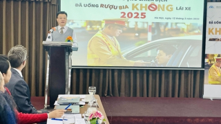 Phát động chiến dịch “Đã uống rượu bia không lái xe” và “Không giao xe cho người không đủ điều kiện”