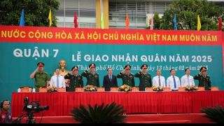 Thanh niên thành phố mang tên Bác phấn chấn lên đường nhập ngũ