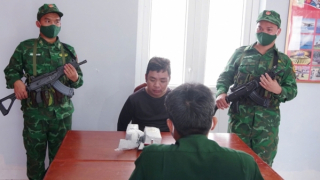 Vận chuyển 2kg ma túy từ Campuchia với tiền công 20 triệu đồng