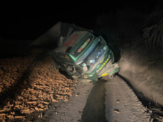 Lại lật xe trên tuyến quốc lộ 15D lên cửa khẩu quốc tế La Lay