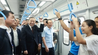 Tổng Bí thư Tô Lâm trải nghiệm thực tế Tuyến Metro Bến Thành-Suối Tiên