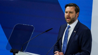 Vết nứt mới trên những đường rạn cũ