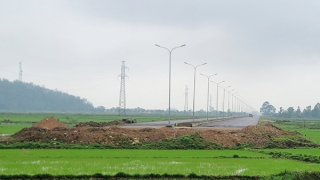 Dự án đường 150 tỷ đồng "đắp chiếu" vì vướng đấu nối 2 đầu tuyến