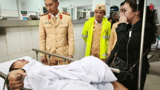 Cảnh sát đường thủy kịp thời cứu sống nạn nhân vụ nhảy cầu