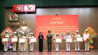 Xây dựng đội ngũ cán bộ y tế trong CAND “sâu y lý, giàu y đức, giỏi y thuật”, phẩm chất đạo đức nghề nghiệp trong sáng