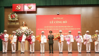 Bộ Công an công bố công tác tổ chức cán bộ của Cục Công nghiệp an ninh