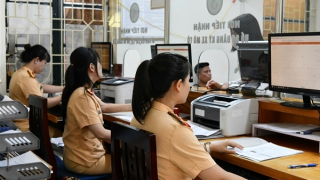 Người dân không cung cấp thông tin cấp đổi Giấy phép lái xe qua điện thoại