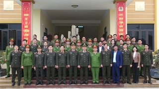 Thứ trưởng Trần Quốc Tỏ kiểm tra một số đơn vị triển khai tổ chức bộ máy theo mô hình mới