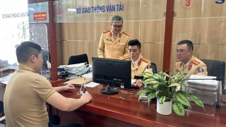 Người dân hài lòng với lực lượng Công an trong cấp đổi GPLX