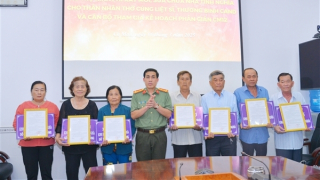 Công an tỉnh Cà Mau xây mới, sửa chữa 7 căn nhà tình nghĩa tặng gia đình chính sách