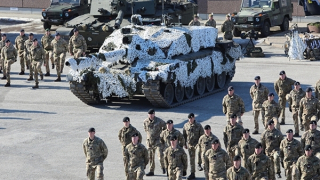 Thượng đỉnh châu Âu: Tăng cường chi tiêu quân sự có giải quyết vấn đề?