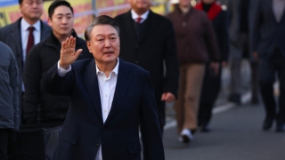 Tổng thống Yoon Suk-yeol lần đầu chia sẻ về quãng thời gian ở trại giam