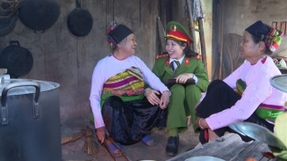 Nữ Công an xã sẵn sàng đảm nhận “khâu yếu, việc khó”