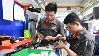 Chớp cơ hội để hàng Việt “vượt sóng” sang châu Âu