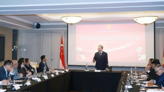 Tổng Bí thư gặp gỡ trí thức kiều bào tại Singapore