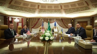 Hai cuộc họp "sống còn" về tương lai Ukraine cùng diễn ra ở Paris và Jeddah