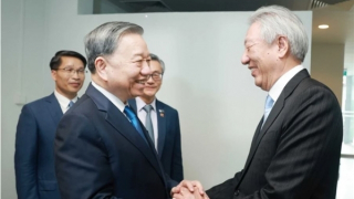 Tổng Bí thư Tô Lâm tiếp Bộ trưởng Cao cấp, Bộ trưởng Điều phối an ninh quốc gia Singapore