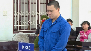 Đâm bạn nhậu suýt chết chỉ vì không uống hết ly bia