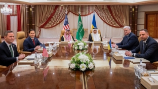 Ukraine nhất trí đề xuất ngừng bắn 30 ngày của Mỹ, chờ "tín hiệu" từ Nga