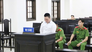 Lĩnh trên 14 năm tù do dụ dỗ trẻ em chơi trò "người lớn"