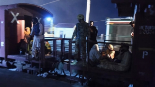 Kịch tính 24 giờ giải cứu gần 350 con tin Pakistan bị phiến quân bắt giữ