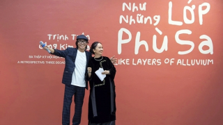 "Như những lớp phù sa"