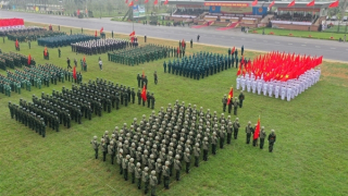 Hợp luyện các lực lượng diễu binh, diễu hành Kỷ niệm 50 năm Giải phóng miền Nam