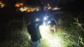 Xuyên đêm cứu nạn hai nam du khách lạc đường khi leo núi Cô Tiên