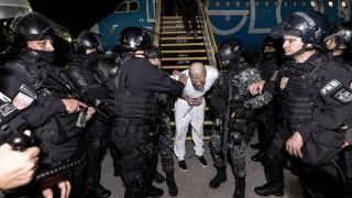 Mỹ trục xuất 200 người Venezuela đến nhà tù ở El Salvador