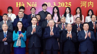 Tổng Bí thư Tô Lâm dự Gặp gỡ lưu học sinh, sinh viên Việt Nam – Trung Quốc các thời kỳ