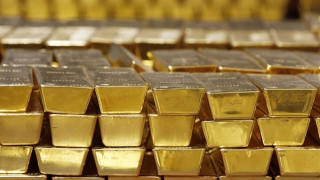 Giá vàng vẫn trên đà leo dốc trên 100 triệu, chưa biết đâu là đỉnh