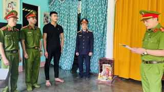 Chiếm đoạt 284 triệu đồng của công ty