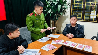 Bắt giữ đối tượng người nước ngoài lưu hành tiền giả