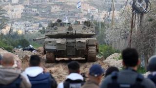 Người Palestine ở Dải Gaza lại mắc kẹt giữa vòng vây lửa đạn