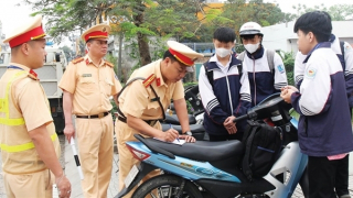 Hệ lụy khôn lường khi giao phương tiện cho người chưa đủ độ tuổi điều khiển