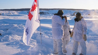 Canada tham gia “trường đua” Bắc Cực
