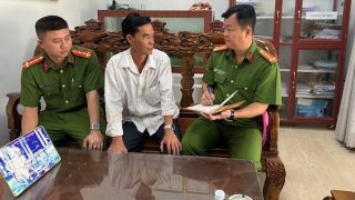 Tháng ba, ghi ở Công an xã vùng biên Long An