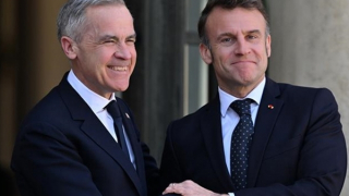 Phương trình hóc búa giữa các làn đạn