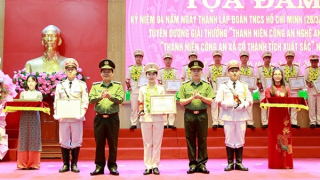Tuyên dương 35 thanh niên Công an Nghệ An tiêu biểu