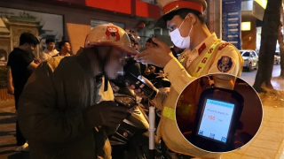 "Thần cồn" nồng nặc bia rượu vẫn nói "tôi chưa say"