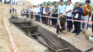 Bí ẩn chiếc thuyền cổ song thân dưới lòng sông Dâu xưa