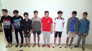 Tạm giữ 8 đối tượng mang hung khí đi giải quyết mâu thuẫn