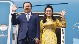 Chủ tịch Quốc hội và Phu nhân lên đường dự Đại hội đồng IPU-150, thăm chính thức Uzbekistan và Armenia