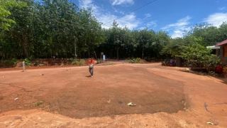 Mâu thuẫn trong đám tang, một người bị đâm chết