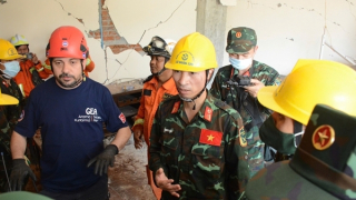 Quân đội Việt Nam nỗ lực giải cứu 1 nạn nhân động đất còn sống ở Myanmar